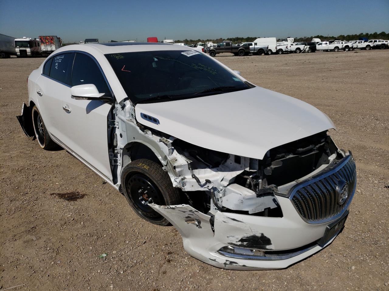 BUICK LACROSSE 2015 with VIN 1G4GB5G33FF143726 - Photo from auction