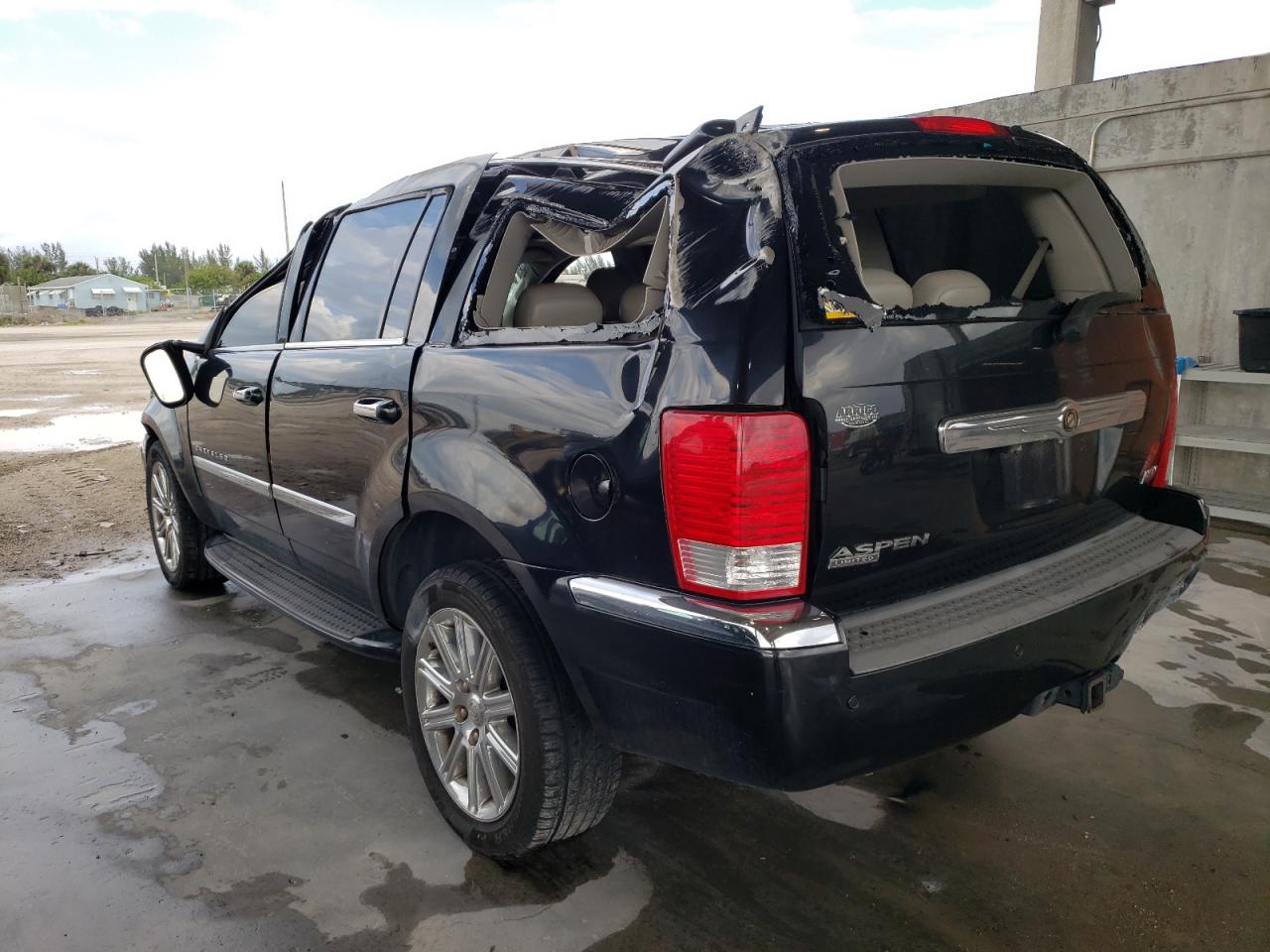 Photo 3 from auction – 2008 CHRYSLER ASPEN LIMI with VIN 1A8HX58208F100943