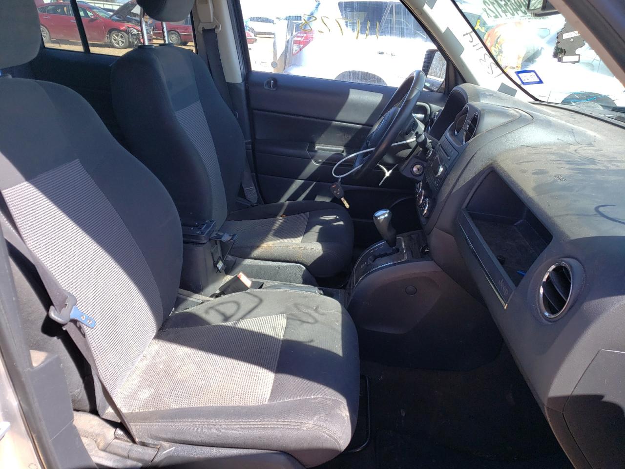 Photo 5 from auction – 2017 JEEP PATRIOT LA with VIN 1C4NJPFB5HD183114