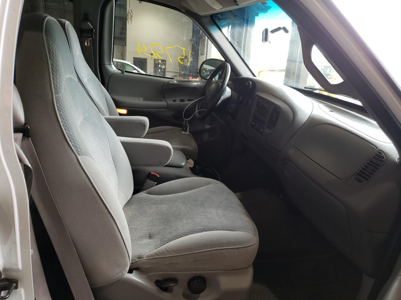 Photo 5 from auction – 1997 FORD F150 with VIN 2FTDX18W7VCA54956