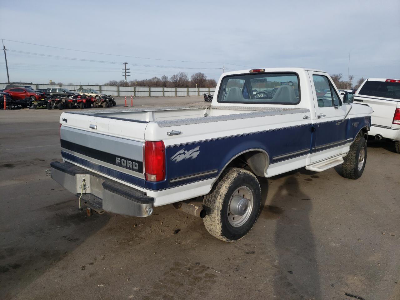 Foto 4 de la subasta – 1995 FORD F250 con VIN 2FTHF26F9SCA68771