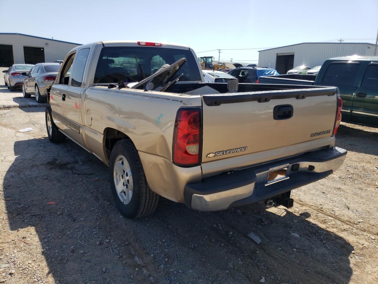 Photo 3 from auction – 2005 CHEVROLET SILVERADO with VIN 2GCEC19T951203593