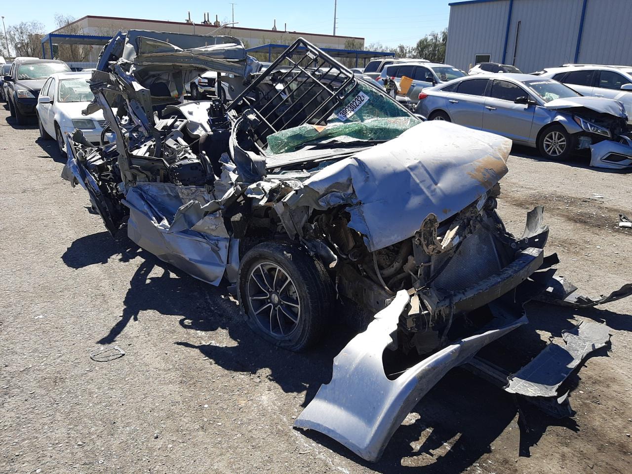 DODGE GRAND CARA 2017 with VIN 2C4RDGCG0HR692551 - Photo from auction