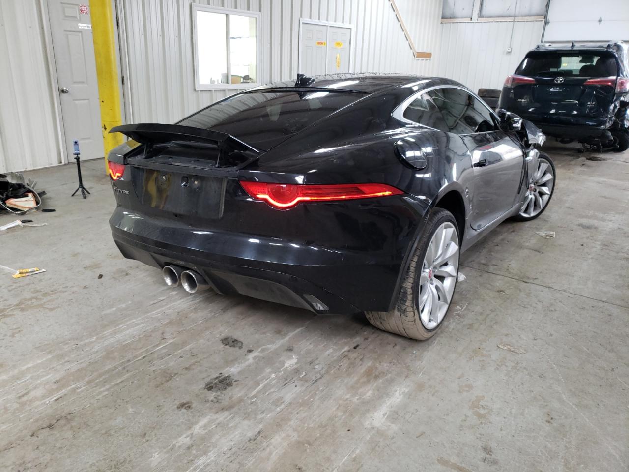 Photo 4 from auction – 2015 JAGUAR F-TYPE with VIN SAJWA6AT6F8K18474