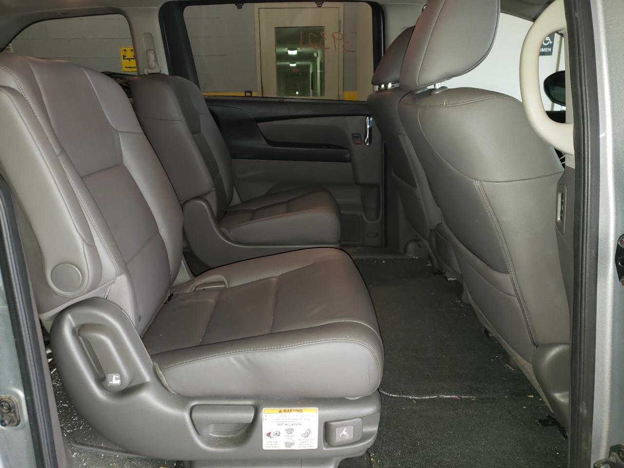 Photo 6 from auction – 2016 HONDA ODYSSEY with VIN 5FNRL5H68GB095911