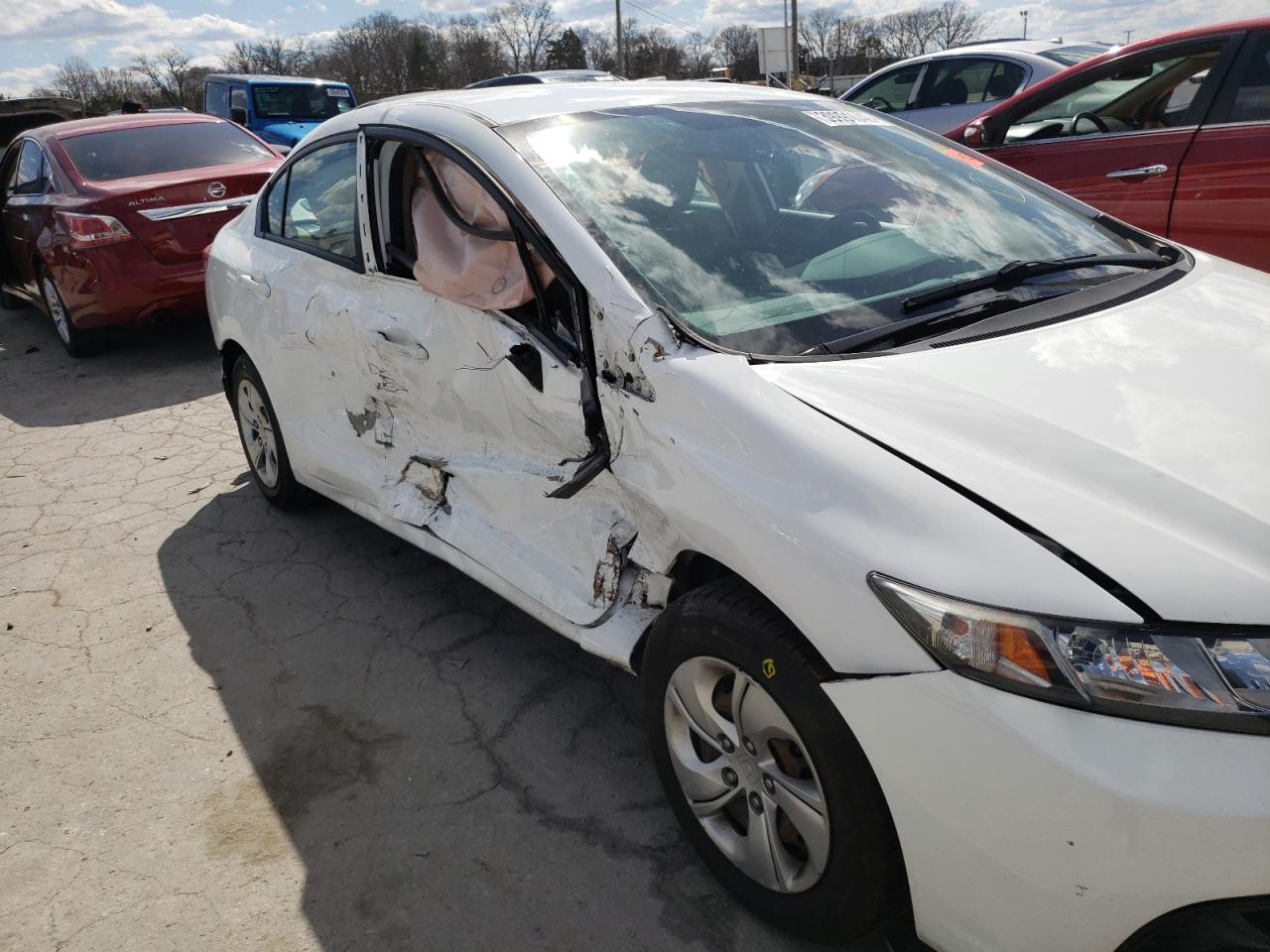 Photo 9 from auction – 2015 HONDA CIVIC LX with VIN 19XFB2F55FE238929
