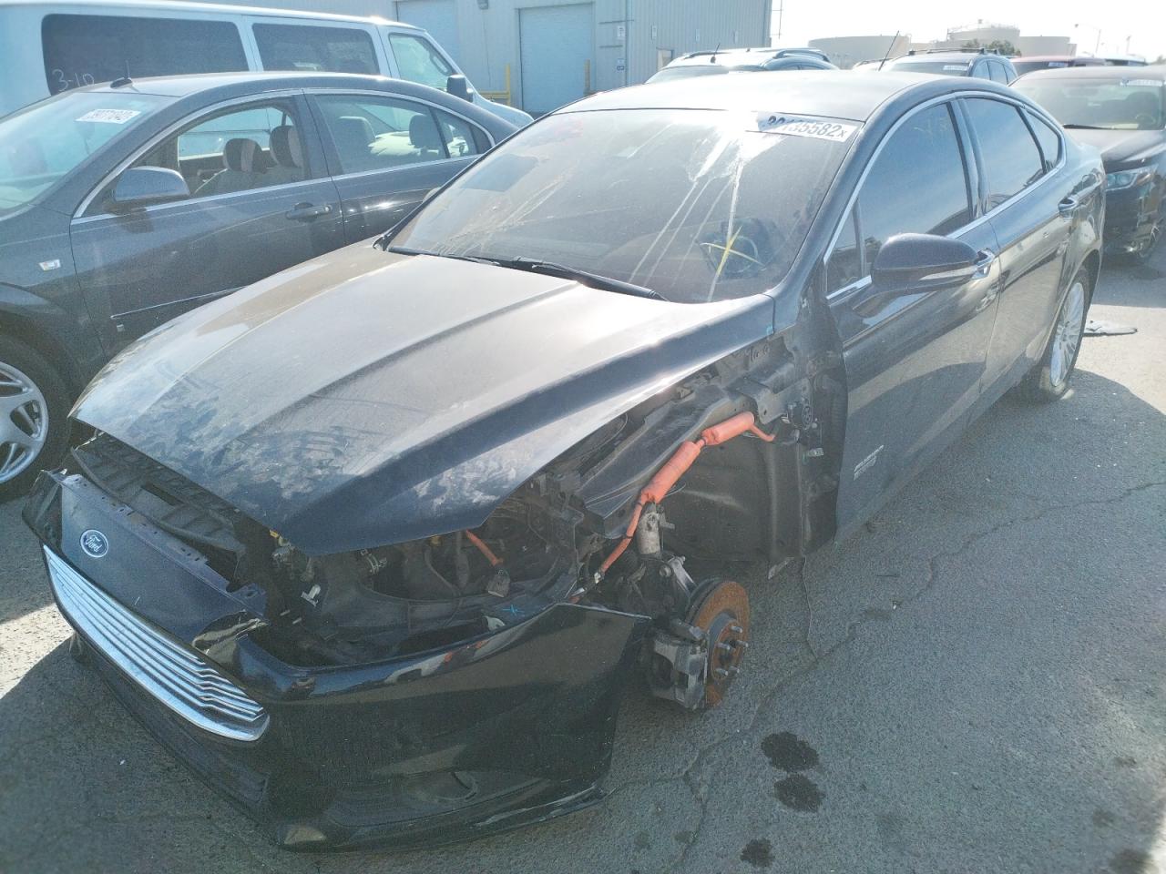 Photo 2 from auction – 2016 FORD FUSION SE with VIN 3FA6P0PU5GR305959