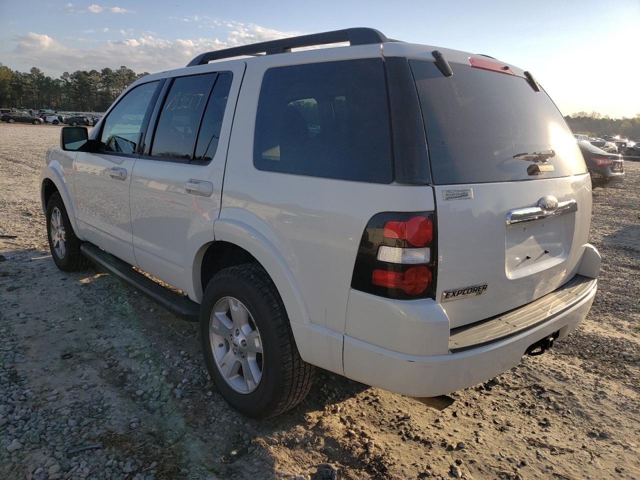 Photo 3 from auction – 2010 FORD EXPLORER X with VIN 1FMEU6DE9AUA92086