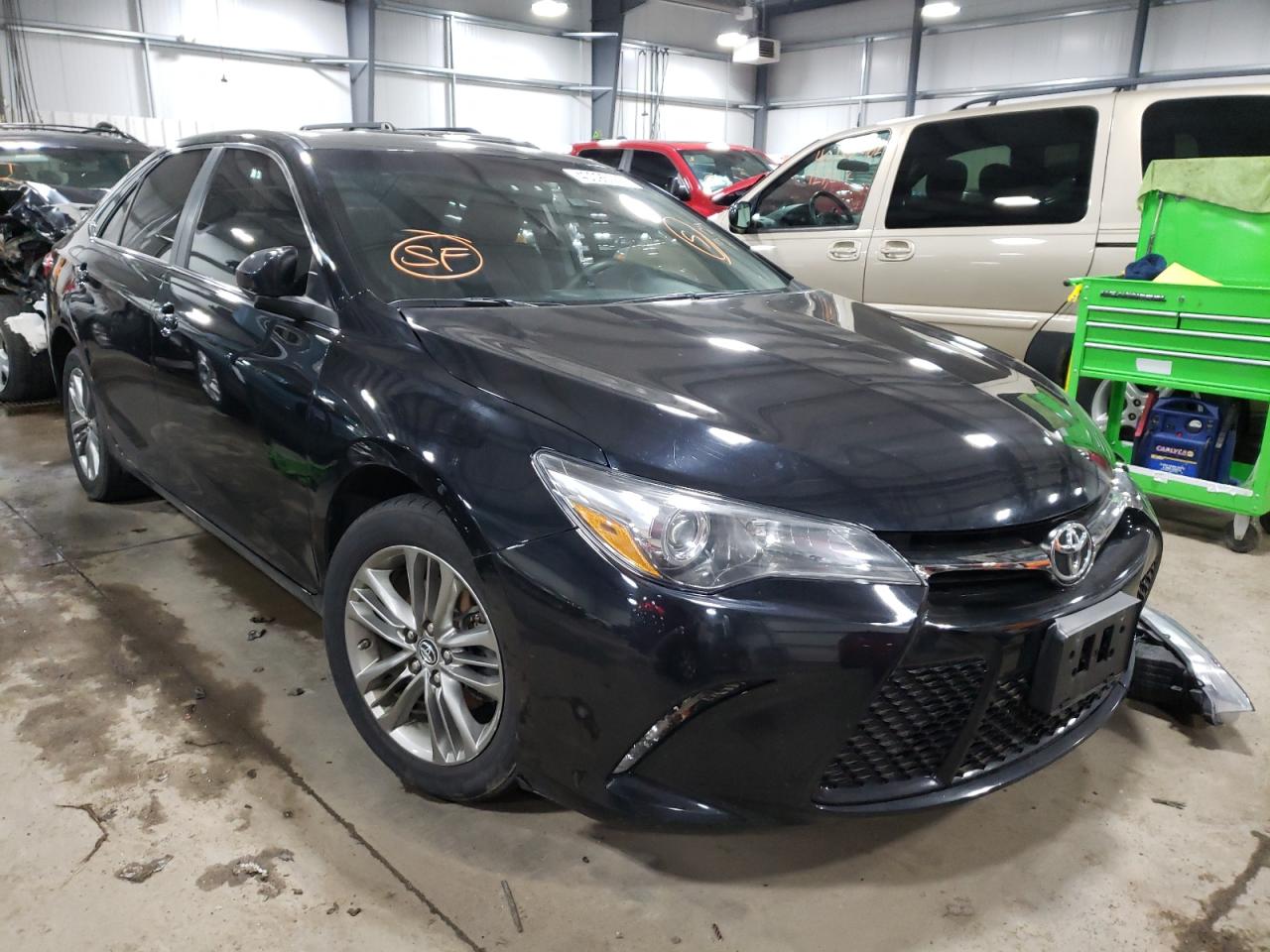 TOYOTA CAMRY LE 2017 with VIN 4T1BF1FK7HU739971 - Photo from auction