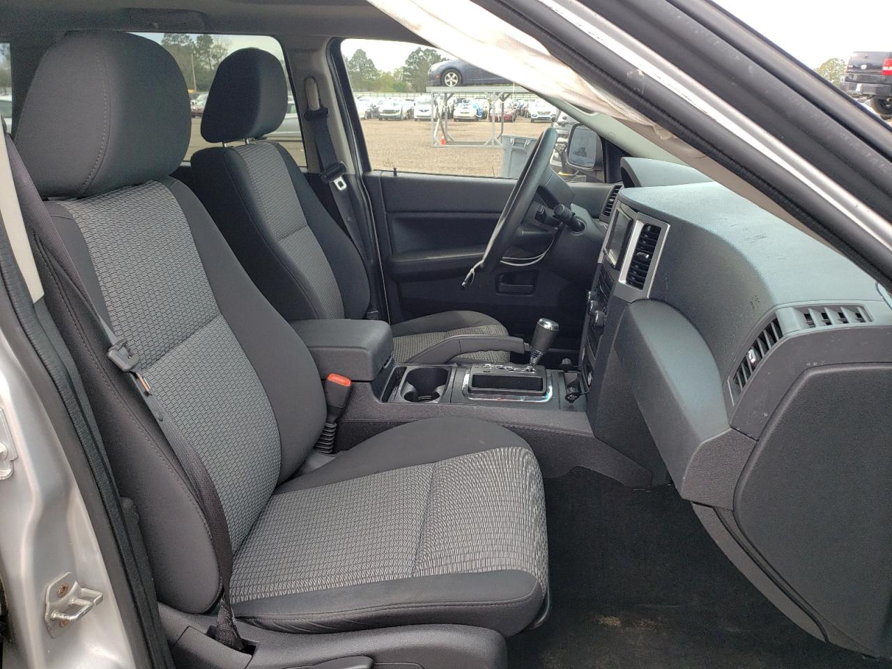 Photo 5 from auction – 2008 JEEP GRAND CHER with VIN 1J8GR48K88C164973