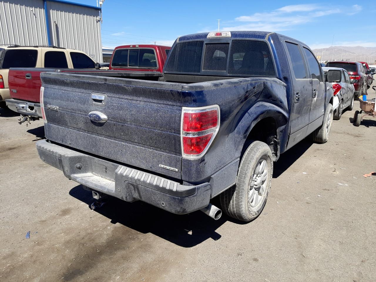Photo 4 from auction – 2011 FORD F150 SUPER with VIN 1FTFW1CT2BFB57551