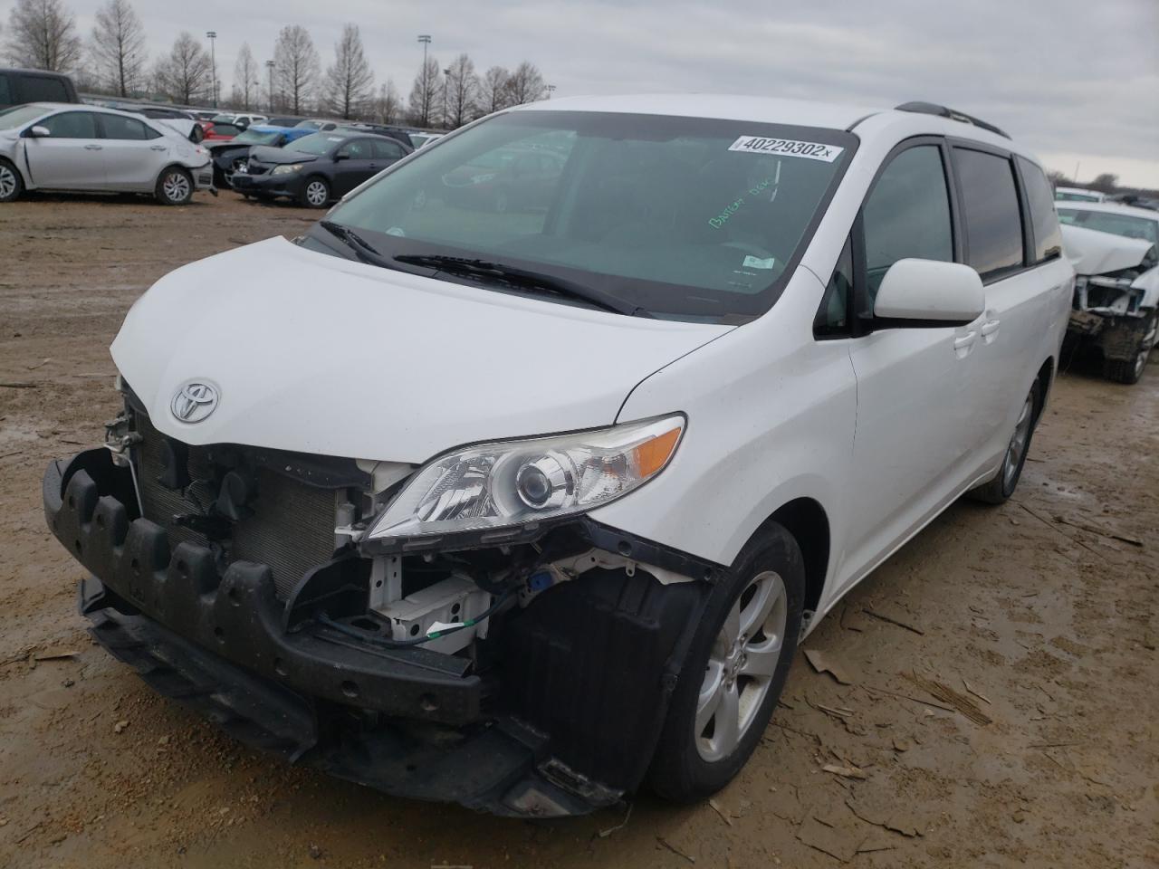 Photo 9 from auction – 2012 TOYOTA SIENNA LE with VIN 5TDKK3DC0CS247318