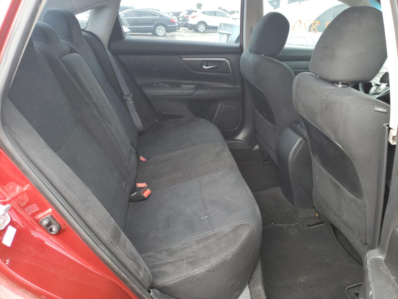 Photo 6 from auction – 2015 NISSAN ALTIMA 2.5 with VIN 1N4AL3AP3FC265758