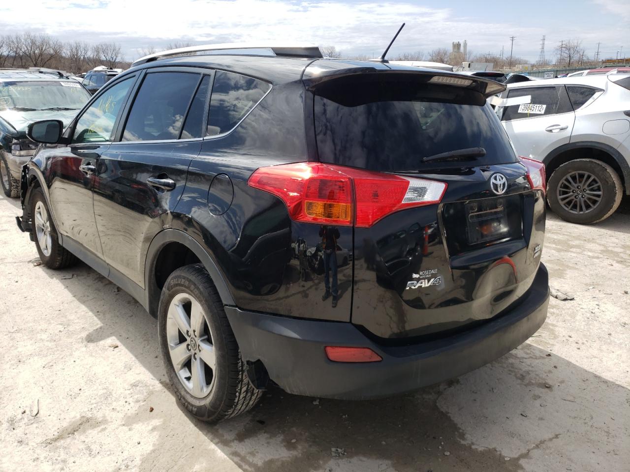 Photo 3 from auction – 2015 TOYOTA RAV4 XLE with VIN 2T3RFREV3FW343324