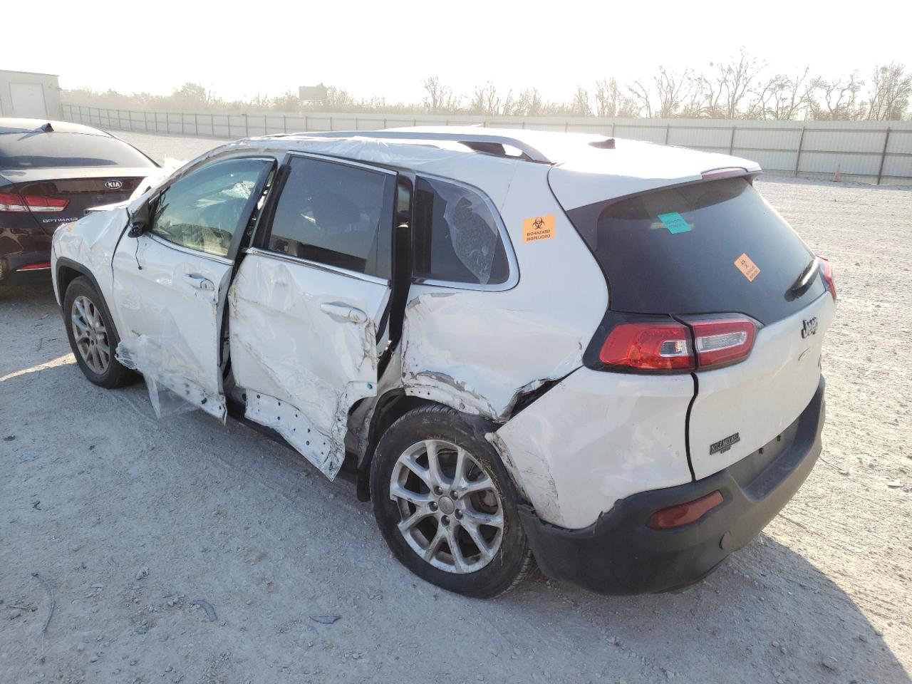 Photo 3 from auction – 2015 JEEP CHEROKEE L with VIN 1C4PJLCS3FW782147