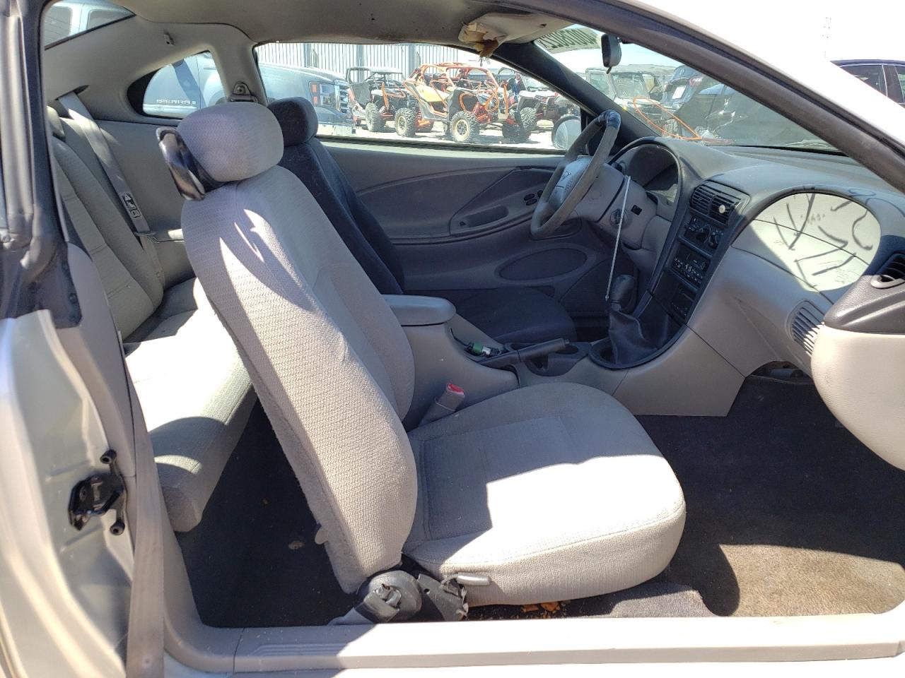 Photo 5 from auction – 2000 FORD MUSTANG with VIN 1FAFP4046YF260417
