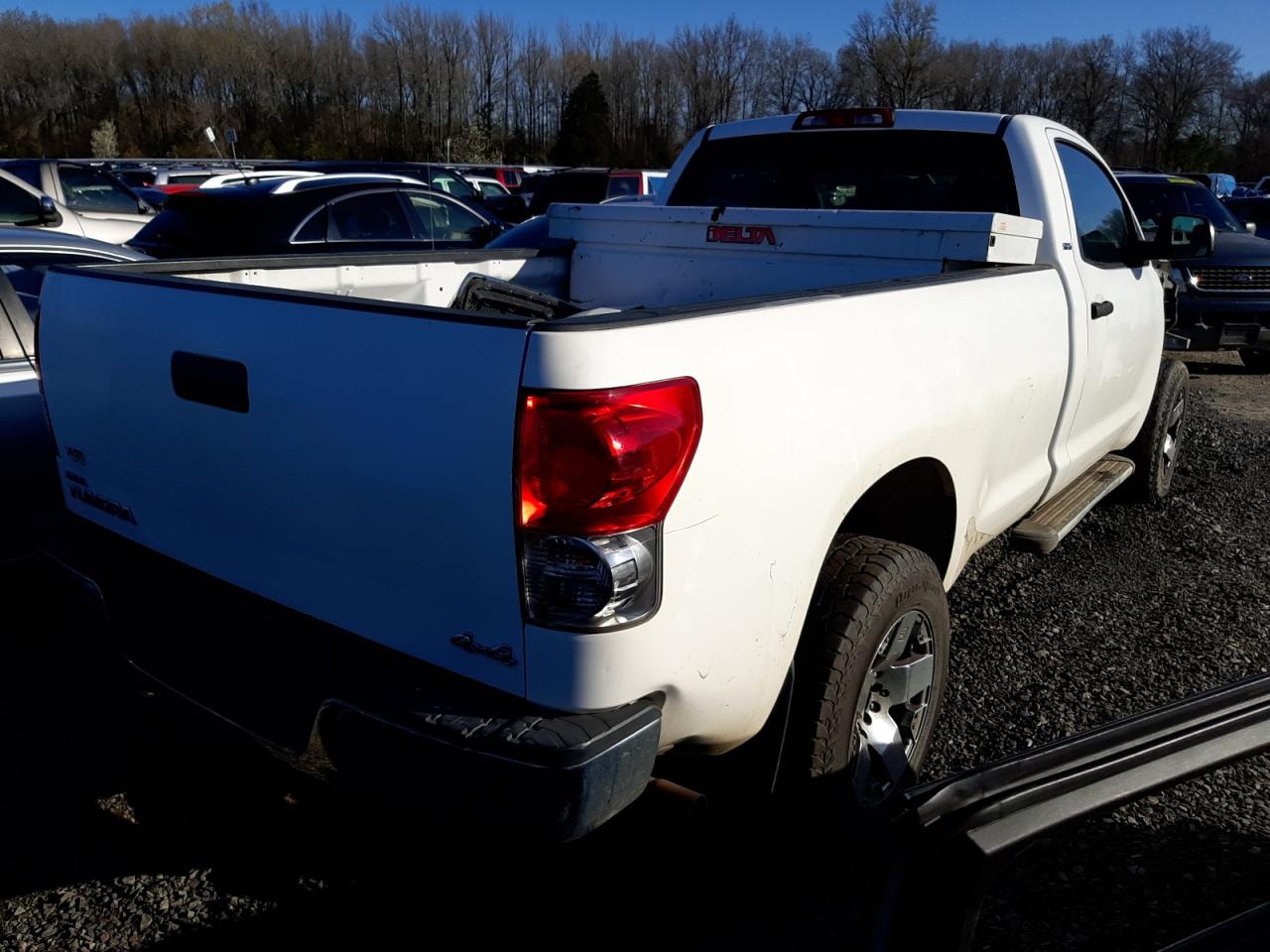 Photo 4 from auction – 2007 TOYOTA TUNDRA with VIN 5TFMT52137X004038