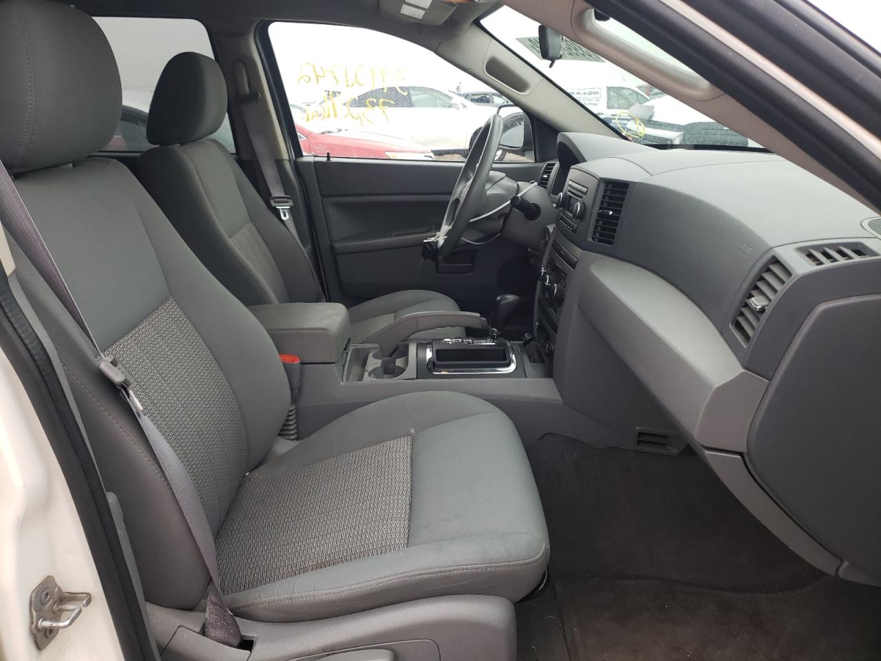 Photo 5 from auction – 2007 JEEP GRAND CHER with VIN 1J8GR48K17C686973