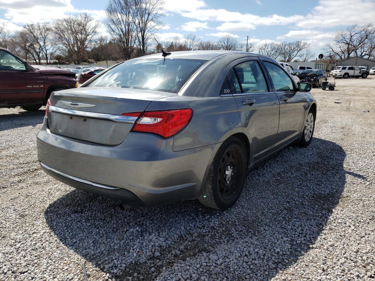 Photo 4 from auction – 2013 CHRYSLER 200 LX with VIN 1C3CCBAB6DN559470