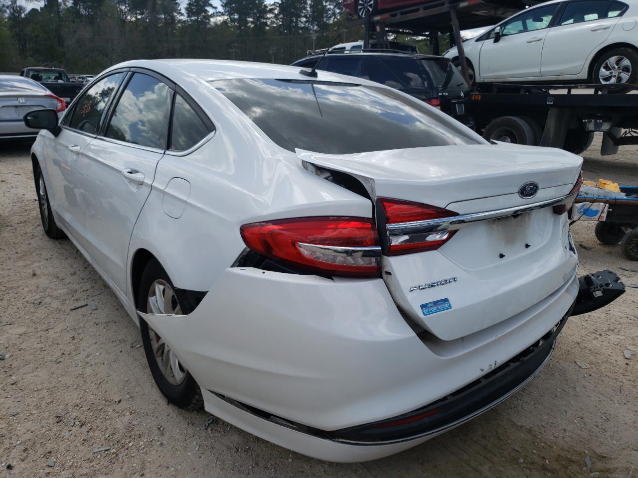 Photo 3 from auction – 2017 FORD FUSION S with VIN 3FA6P0G75HR226898