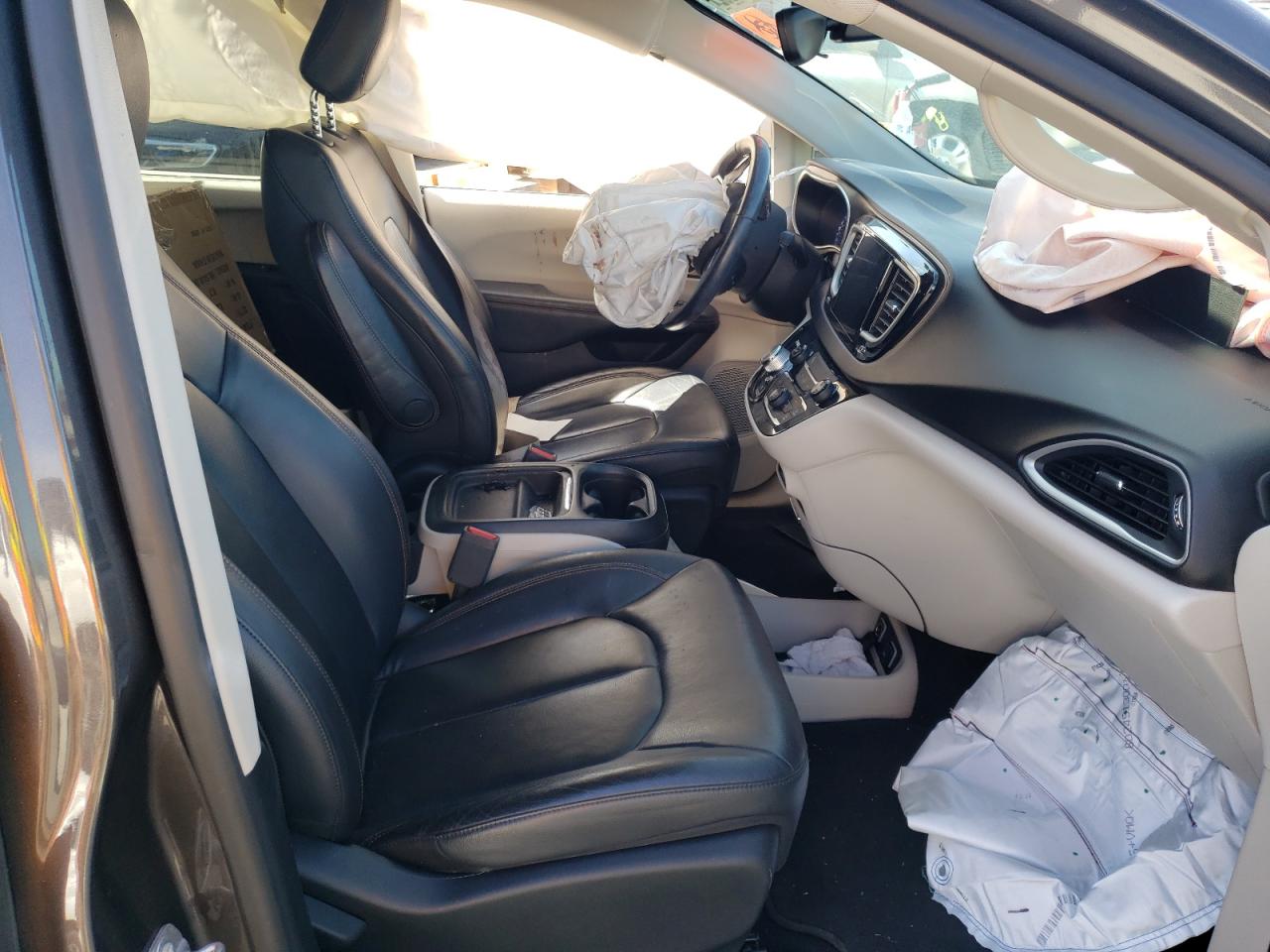 Photo 5 from auction – 2017 CHRYSLER PACIFICA T with VIN 2C4RC1BG9HR539796