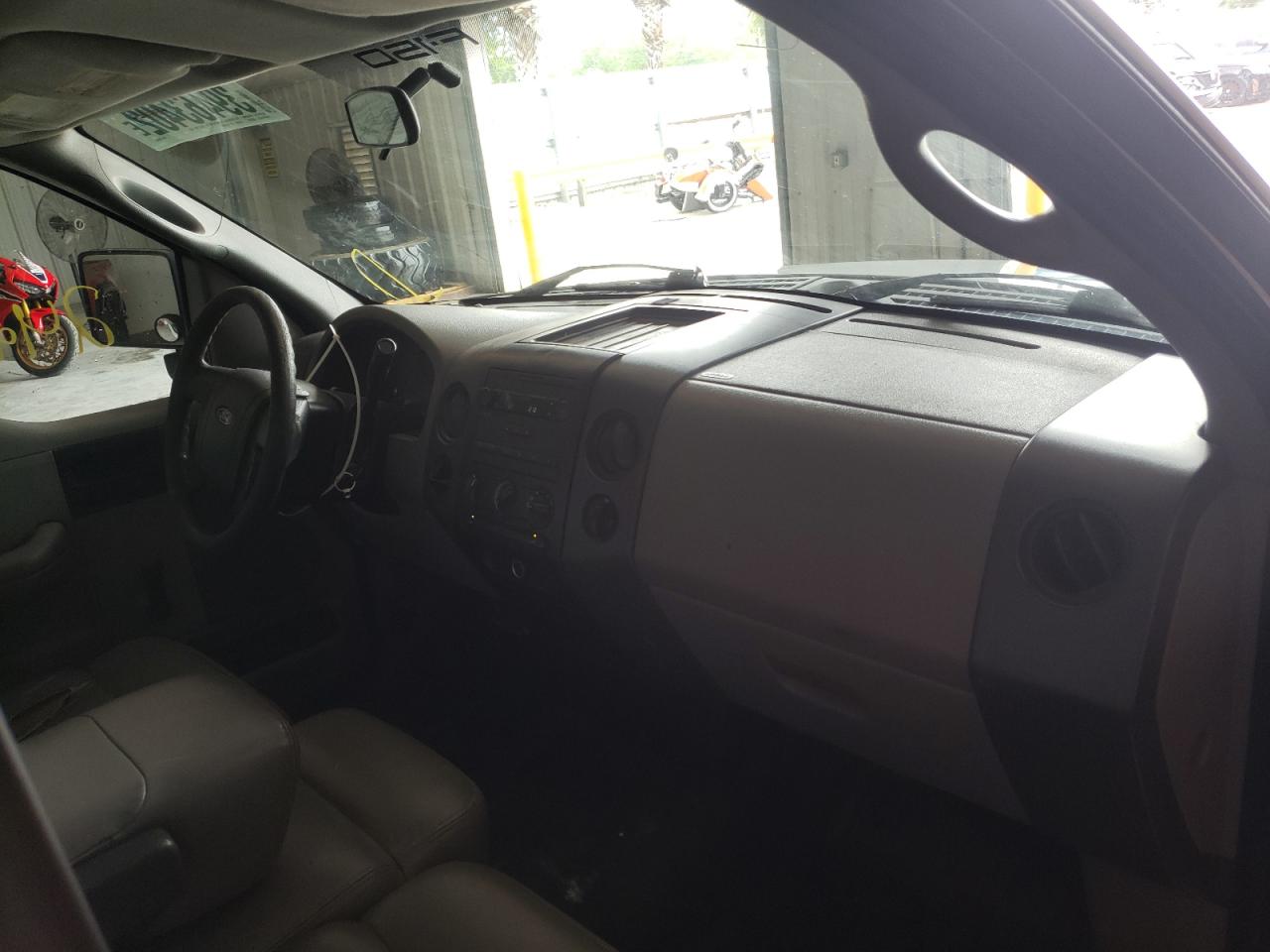 Photo 9 from auction – 2008 FORD F150 with VIN 1FTRF12228KF00946