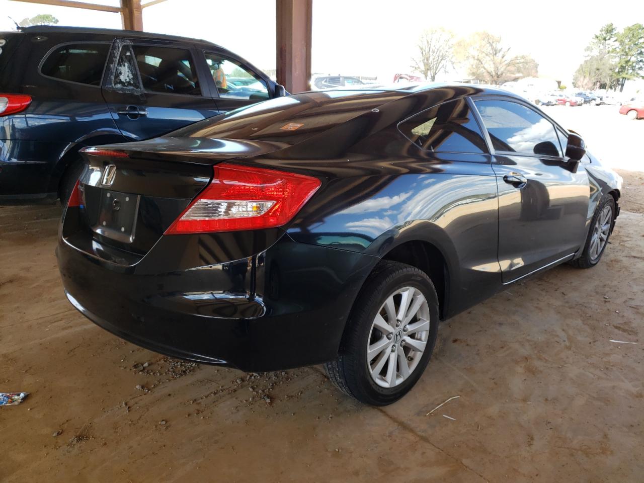 Photo 4 from auction – 2012 HONDA CIVIC EX with VIN 2HGFG3B82CH520387
