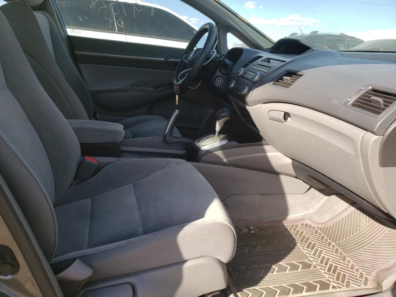 Photo 5 from auction – 2011 HONDA CIVIC EX with VIN 2HGFA1F86BH540642