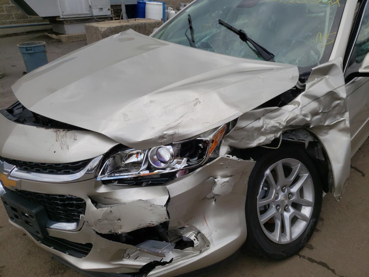 Photo 9 from auction – 2016 CHEVROLET MALIBU LIM with VIN 1G11C5SA0GF114367