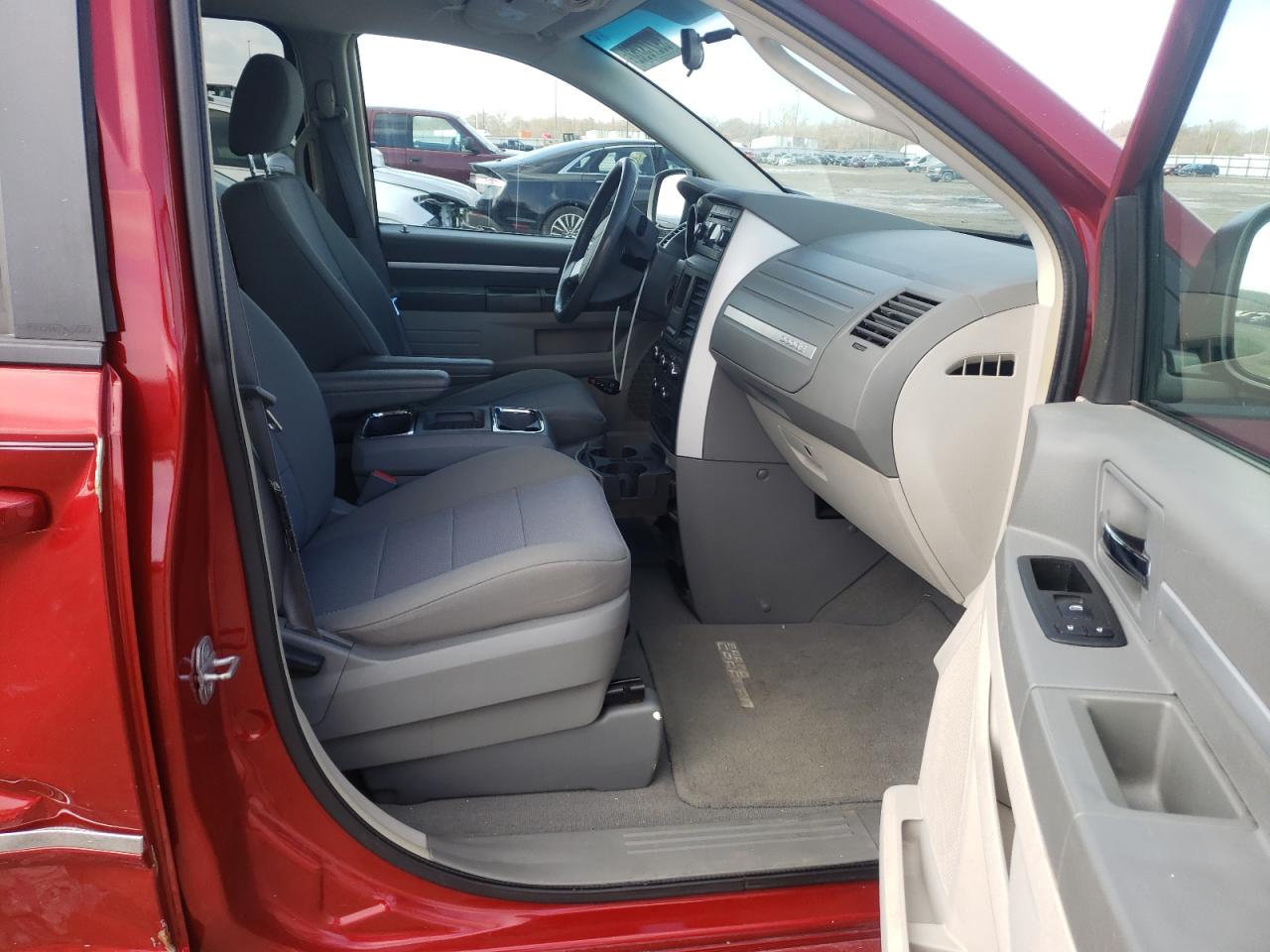 Photo 5 from auction – 2008 DODGE GRAND CARA with VIN 1D8HN54P58B130219