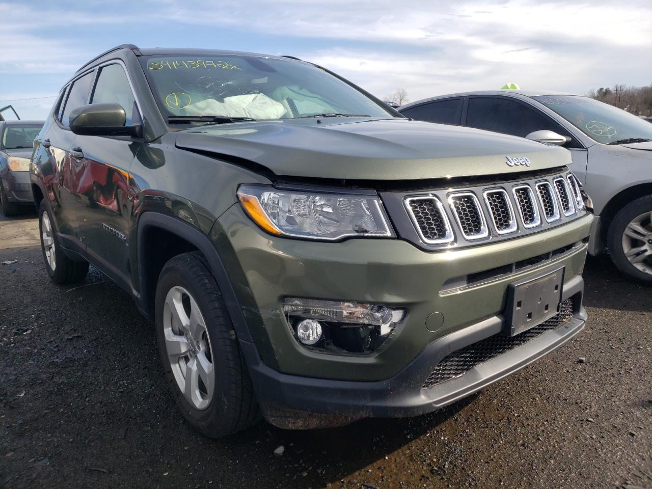 JEEP COMPASS LA 2019 with VIN 3C4NJDBB6KT686124 - Photo from auction