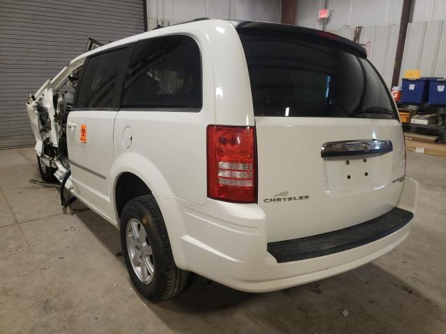Photo 3 from auction – 2010 CHRYSLER TOWN & COU with VIN 2A4RR5D14AR230591