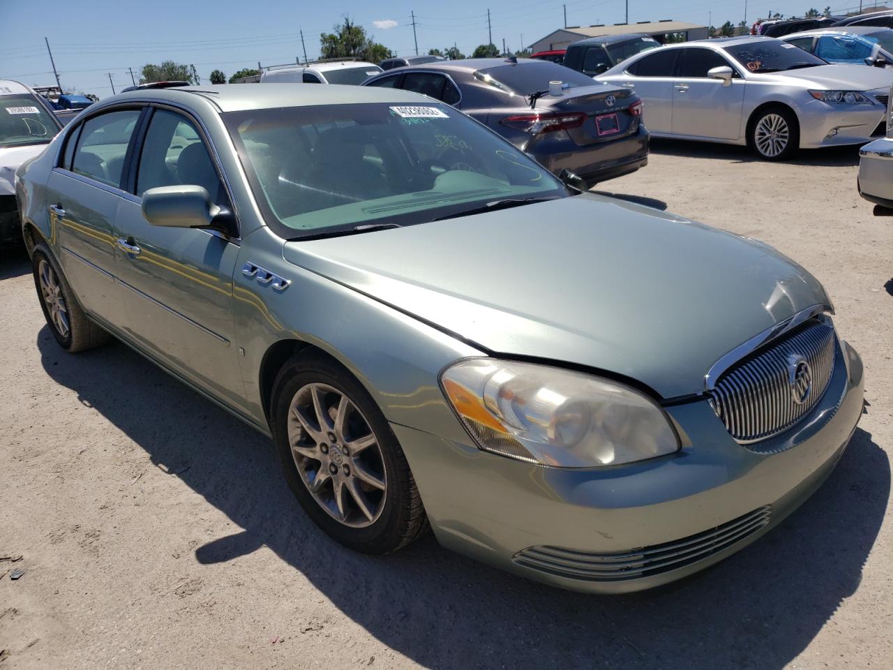 BUICK LUCERNE CX 2007 con VIN 1G4HD57217U152864 - Foto de la subasta