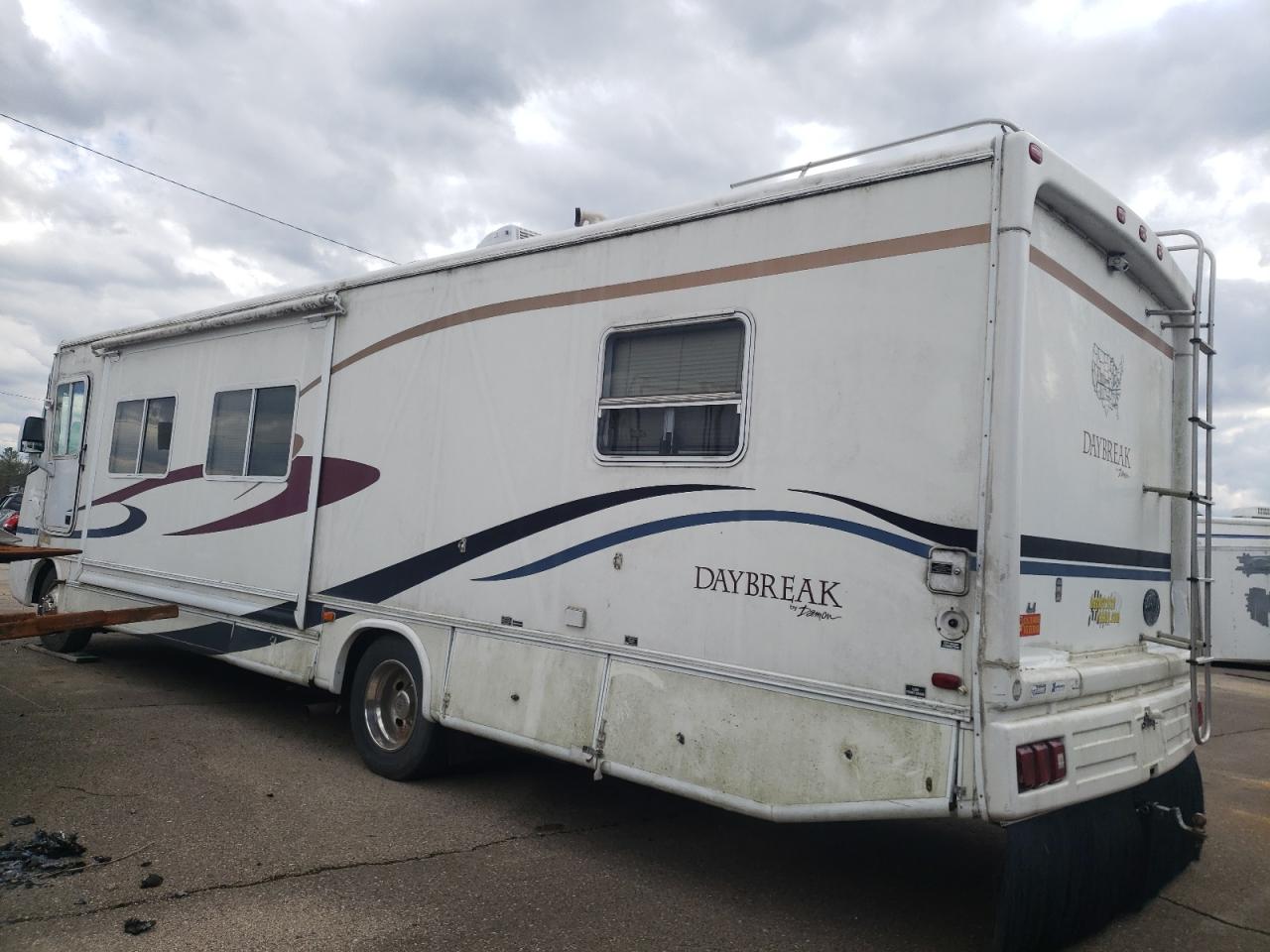 Photo 3 from auction – 2003 DAMO DAYBREAK with VIN 1FCNF53S120A06763