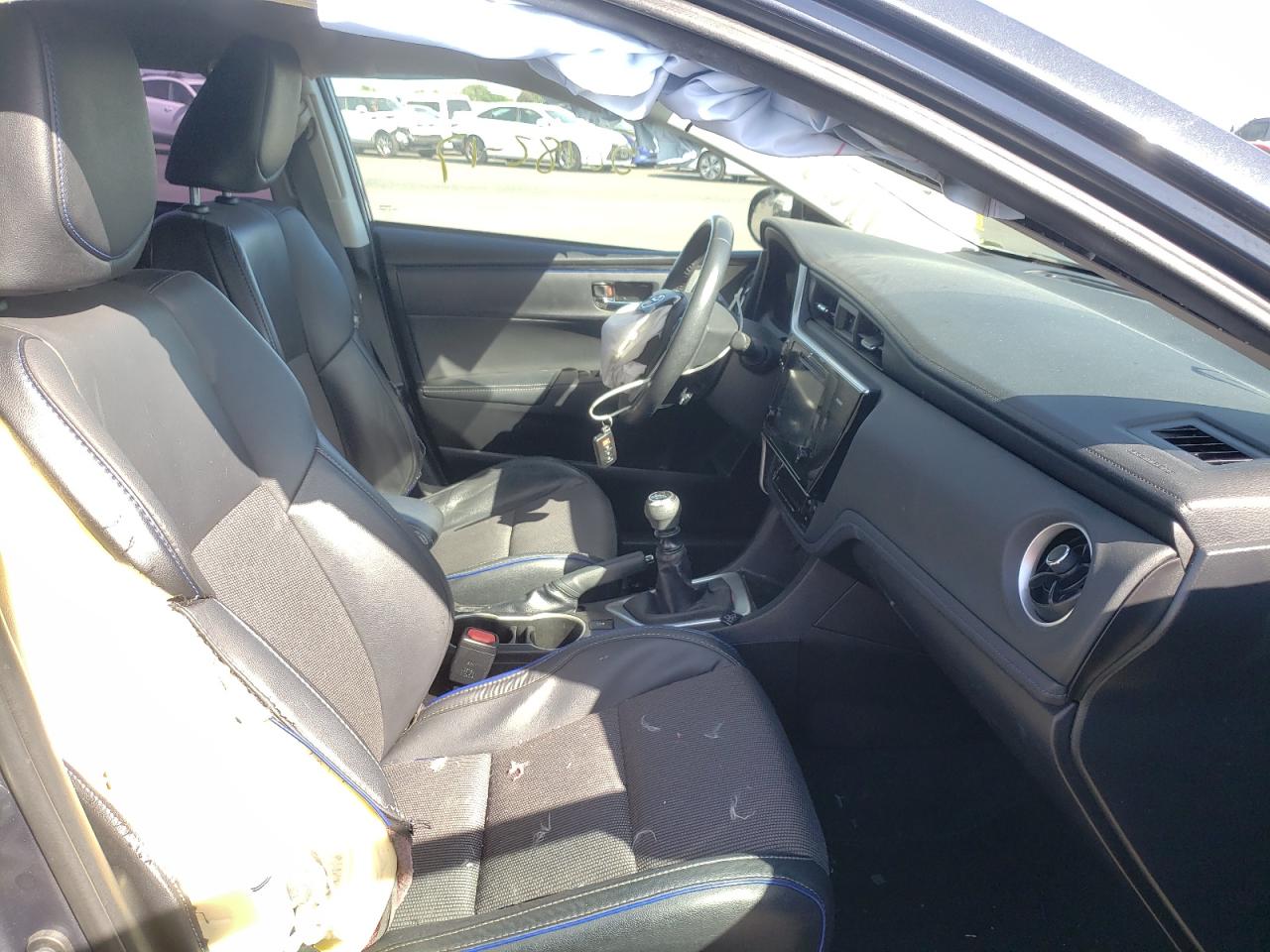 Photo 5 from auction – 2017 TOYOTA COROLLA L with VIN 5YFBURHE8HP675811