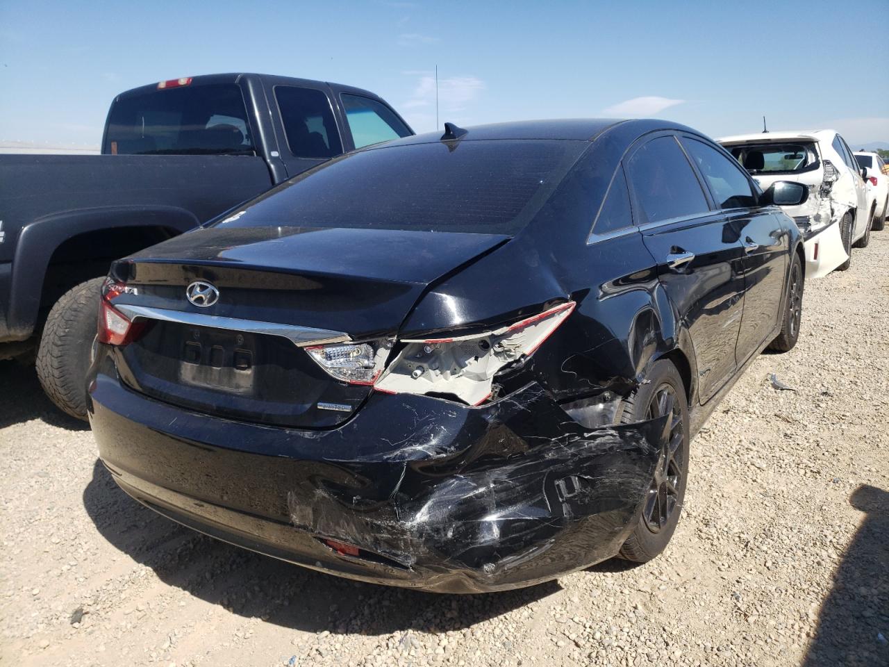 Photo 4 from auction – 2013 HYUNDAI SONATA SE with VIN 5NPEC4AC5DH695338