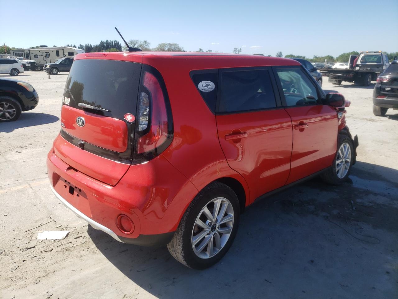 Photo 4 from auction – 2017 KIA SOUL + with VIN KNDJP3A50H7427046