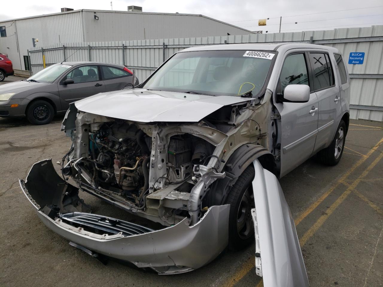 Photo 2 from auction – 2012 HONDA PILOT EXLN with VIN 5FNYF4H77CB070515