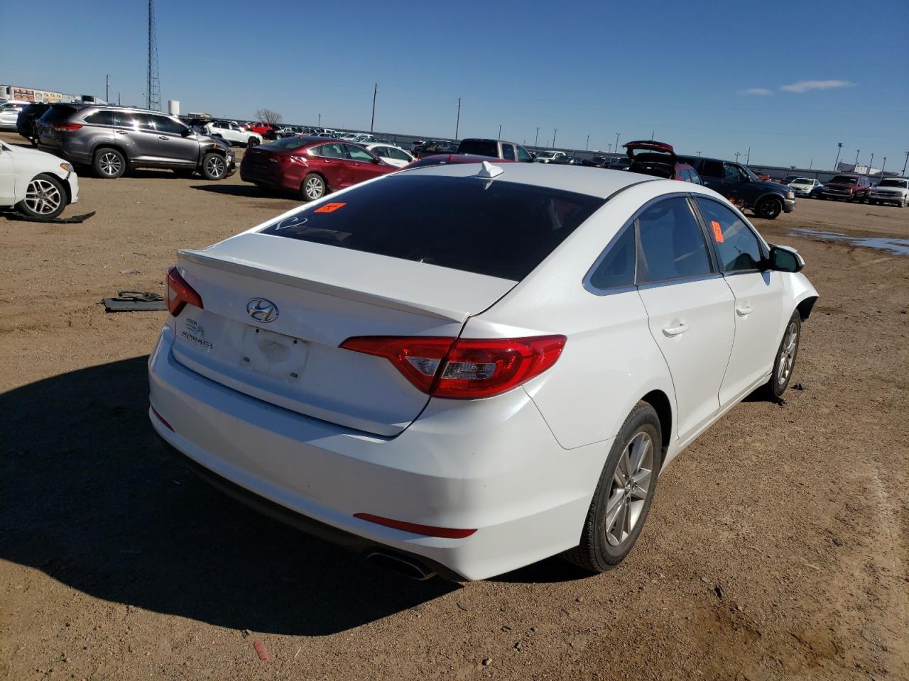 Photo 4 from auction – 2015 HYUNDAI SONATA SE with VIN 5NPE24AF0FH119219