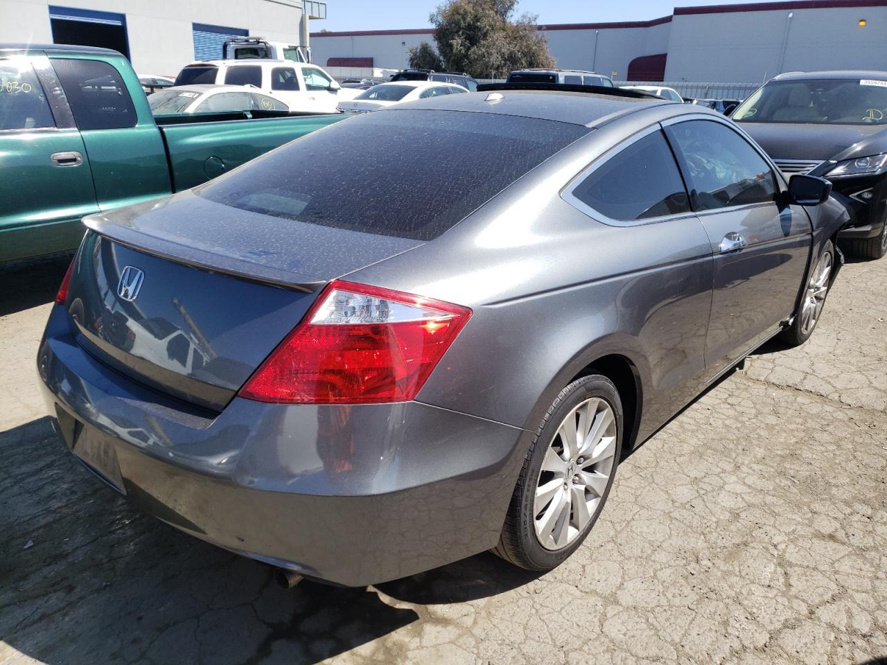 Photo 4 from auction – 2010 HONDA ACCORD EXL with VIN 1HGCS2B86AA001415