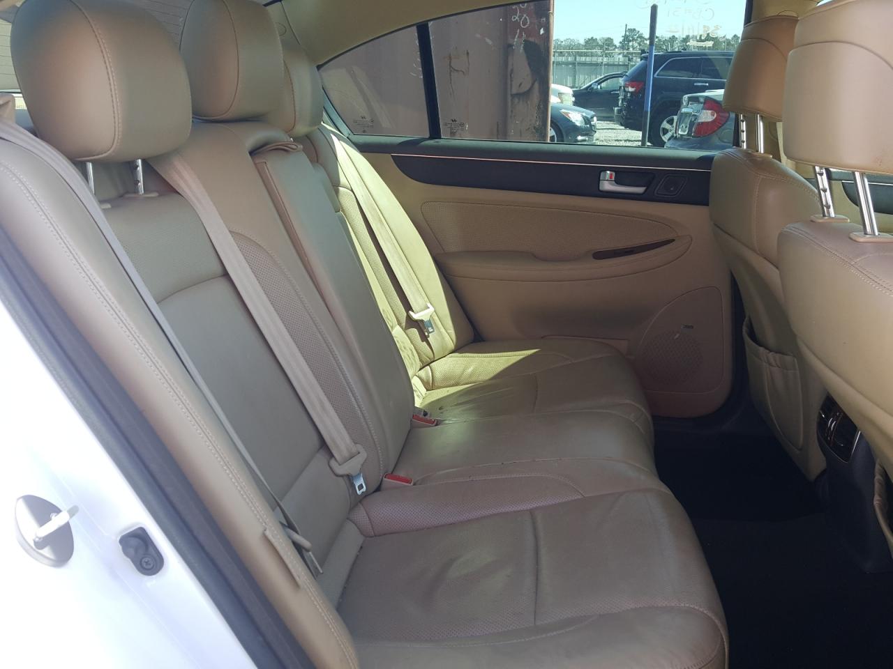 Photo 6 from auction – 2014 HYUNDAI GENESIS 3. with VIN KMHGC4DD4EU264232