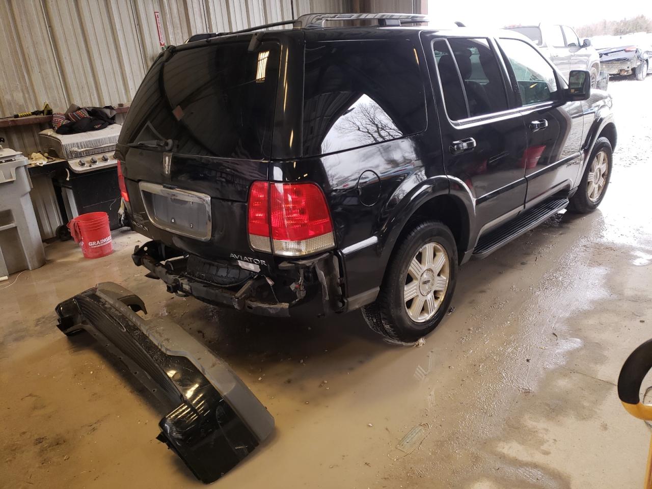 Photo 4 from auction – 2005 LINCOLN AVIATOR with VIN 5LMEU88H75ZJ07903
