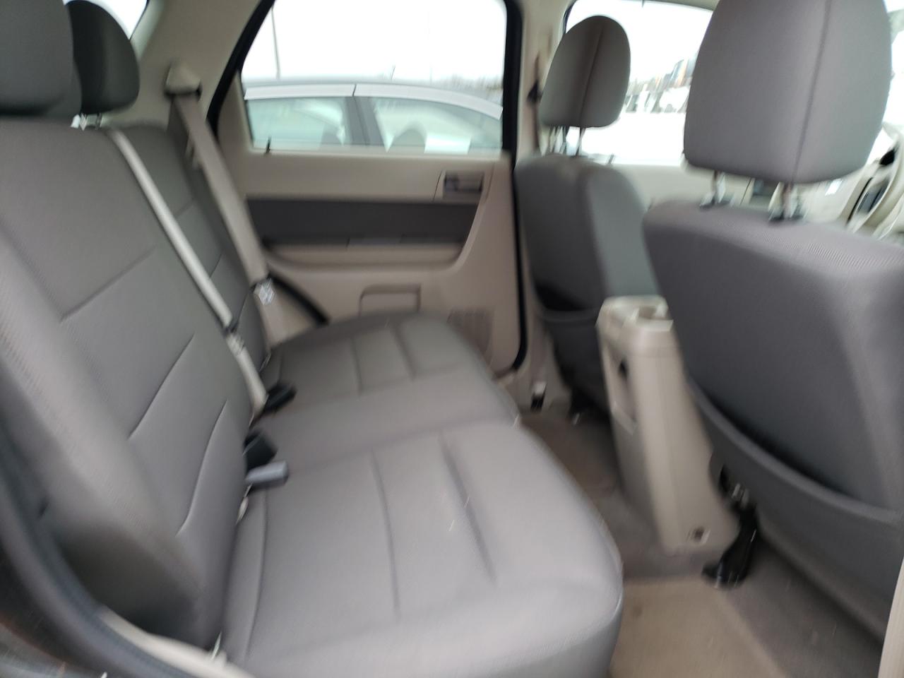 Photo 6 from auction – 2010 FORD ESCAPE XLT with VIN 1FMCU0D71AKB19475