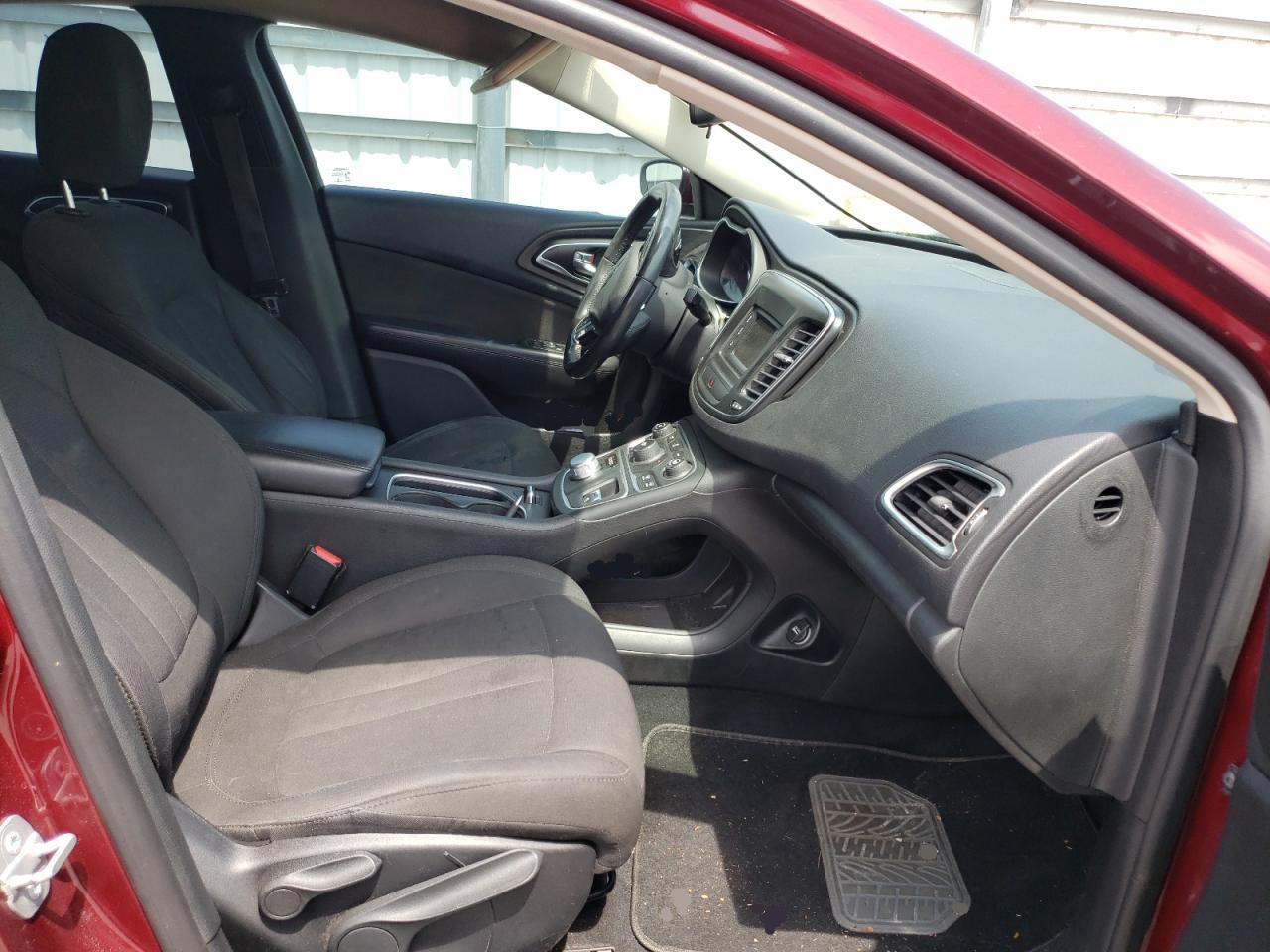 Photo 5 from auction – 2016 CHRYSLER 200 LIMITE with VIN 1C3CCCAB0GN145109