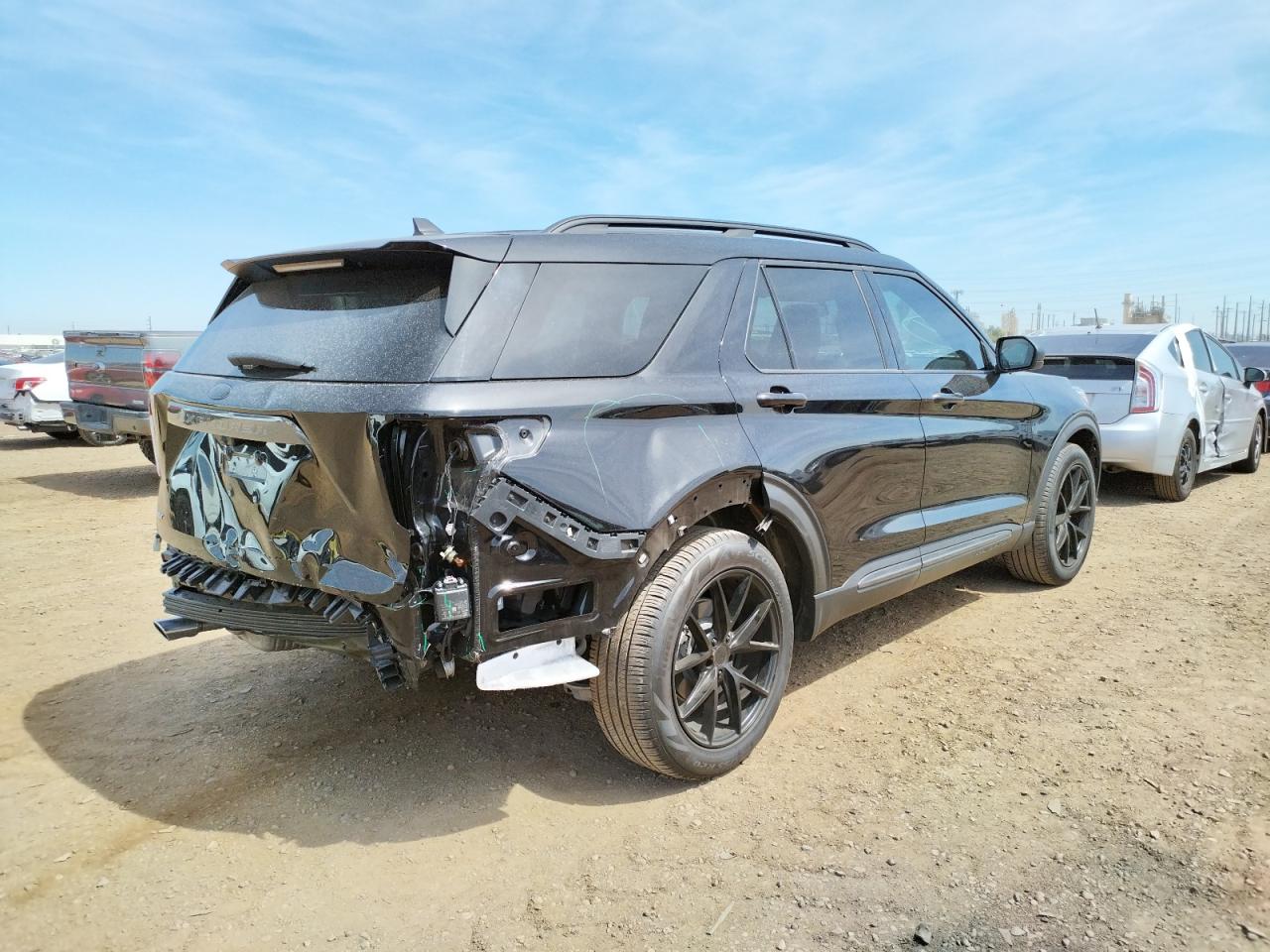 Photo 4 from auction – 2021 FORD EXPLORER X with VIN 1FMSK7DH6MGA62992