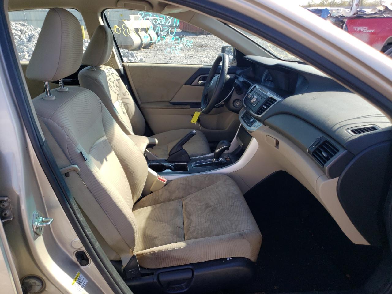 Photo 5 from auction – 2014 HONDA ACCORD LX with VIN 1HGCR2F37EA098477