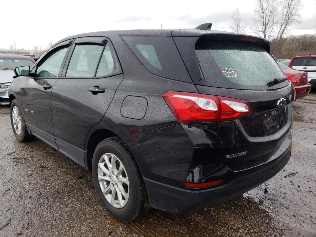 Photo 3 from auction – 2019 CHEVROLET EQUINOX LS with VIN 2GNAXHEV0K6115783