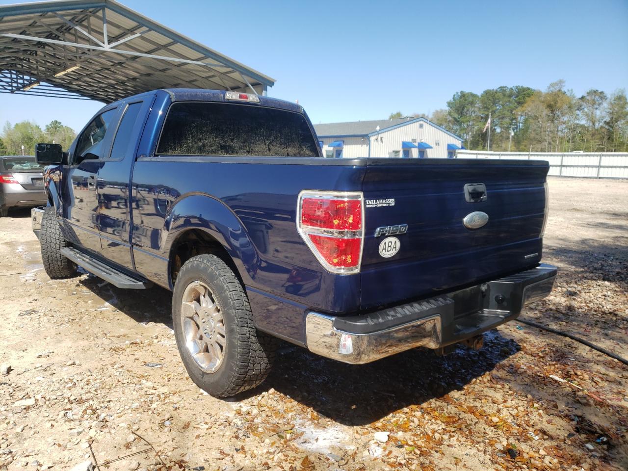 Photo 3 from auction – 2011 FORD F150 SUPER with VIN 1FTEX1CM1BFB81552