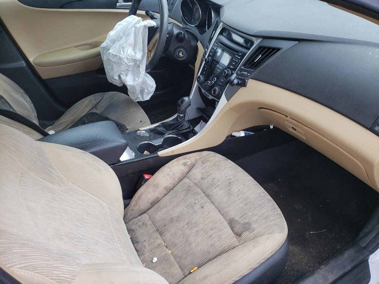 Photo 5 from auction – 2013 HYUNDAI SONATA GLS with VIN 5NPEB4AC7DH747555