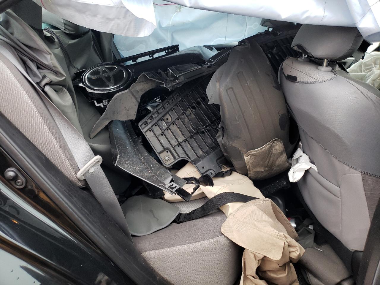 Photo 6 from auction – 2018 TOYOTA COROLLA L with VIN 2T1BURHE3JC059892